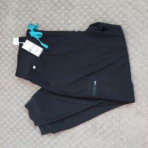 Brand new! Figs Freex lined Zamora joggers